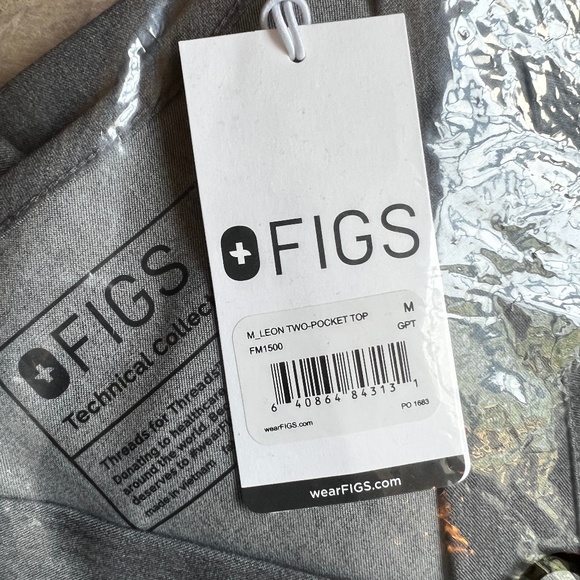 NWT Figs Graphite Men’s Scrub Top - Picture 2 of 2